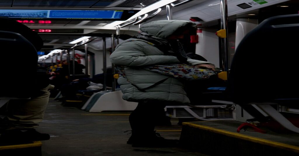 Solo Travel Tips for Women: Fearless, Smart & Safe Trips 3 Solo Travel Tips for Women: Fearless, Smart & Safe Trips - US/UK female traveler practicing safety mindset and situational awareness