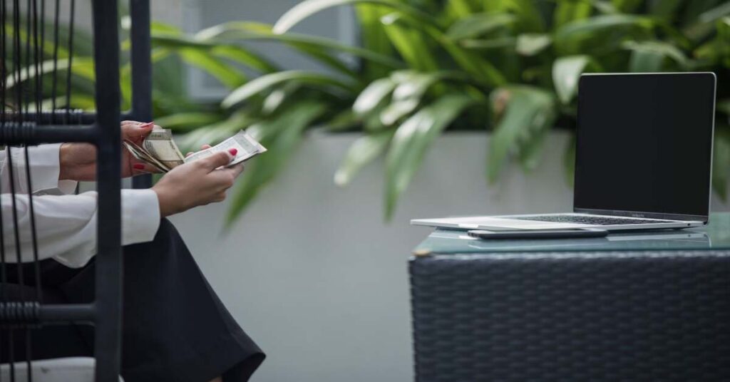 Solo Travel Money Tips: Master Your Budget & Travel Confidently - solo traveler booking cheap flight