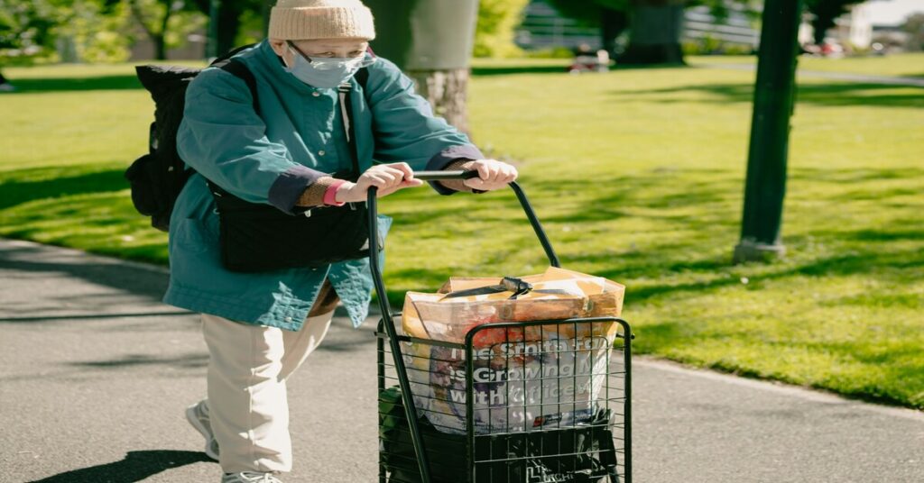 Solo Travel Tips for Seniors: Confident, Safe & Fearless Trips using safety apps and walking confidently in a secure city area