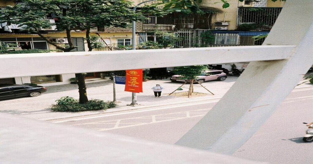 The Psychology of Solo Travel: Unlock Confidence & Freedom hidden psychological benefits boosting confidence and emotional resilience