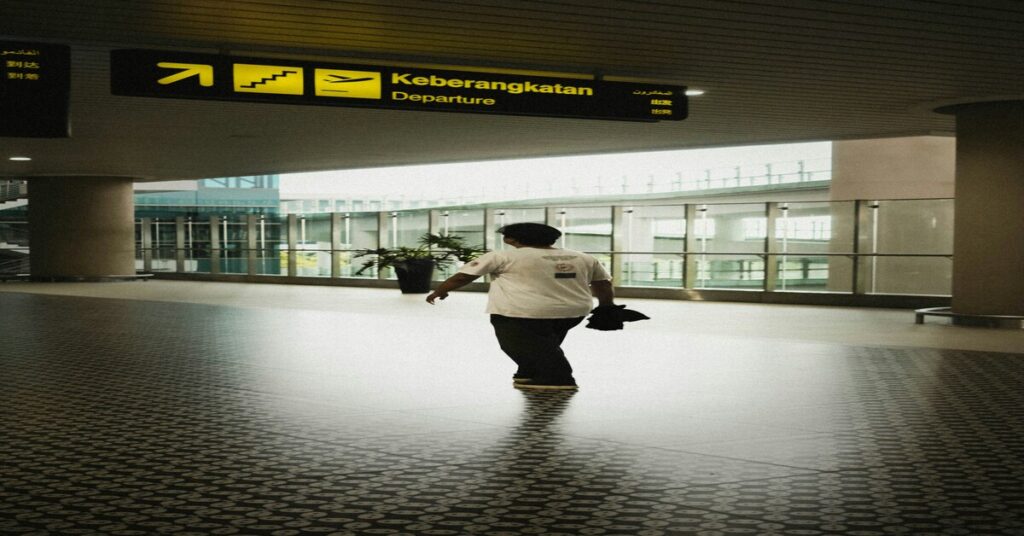 Solo Travel Confidence Exercises to Travel Fearlessly 3 Real Life Solo Travel Confidence Exercises Situational Drills