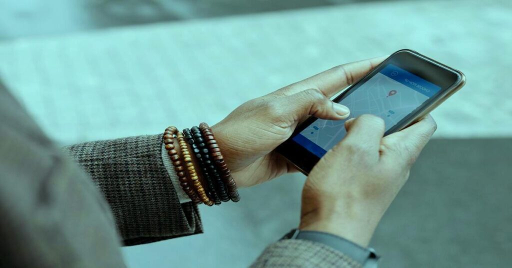 traveler safety phone gps emergency location sharing