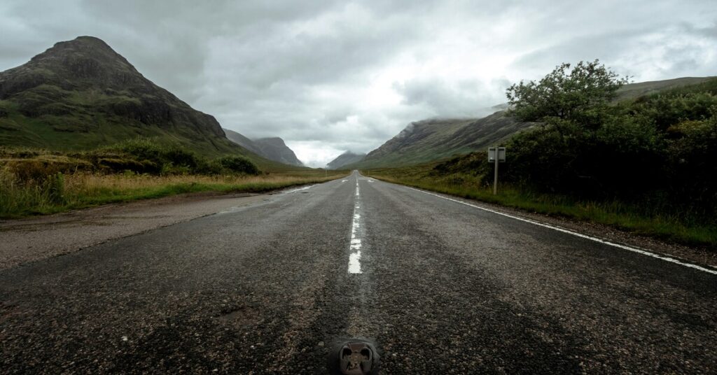 Safest Solo Road Trips UK Calm Routes with Low Driving Stress Introduction image