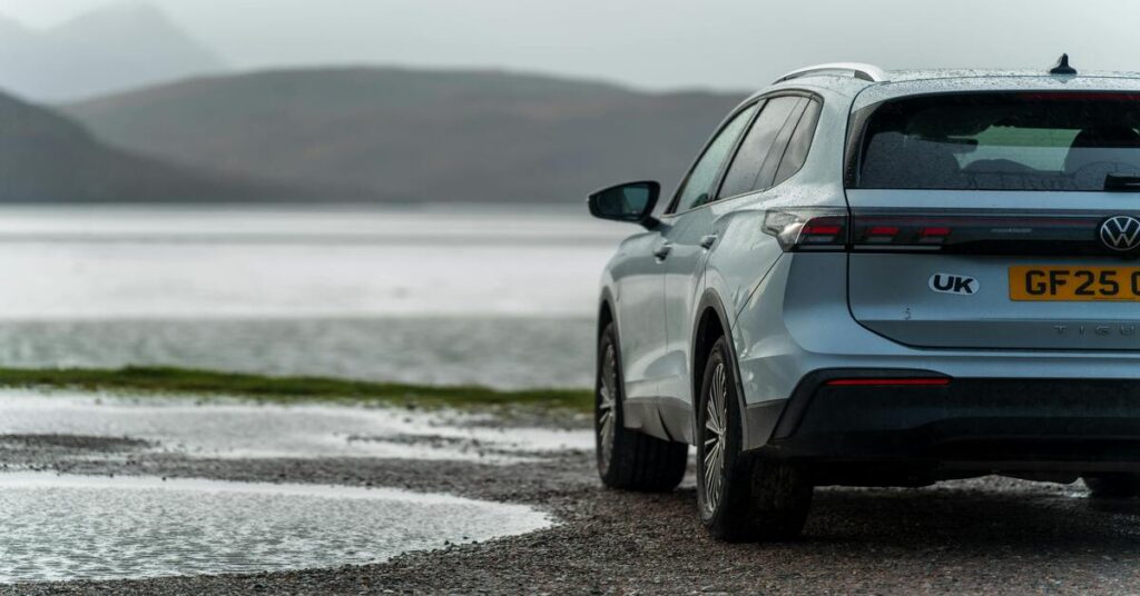 Solo Road Trip Planner UK Routes, Costs & Stress-Free Planning scenic solo driving route