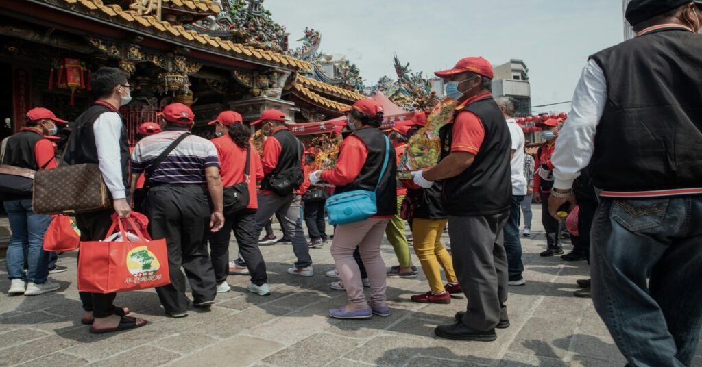 7 Smart Ways to Avoid Theft in Crowded Places Safely 1 7 Smart Ways to Avoid Theft in Crowded Places Safely introduction