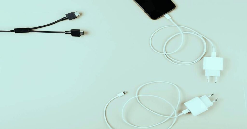 Travel Power Bank Essentials: 7 Must-Have Picks Guide 5 Travel Power Bank Essentials with durable charging cables that keep devices powered throughout trips