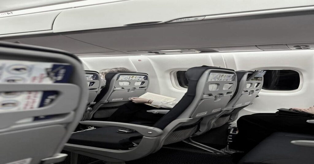 airplane cabin hygiene long flight travel comfort