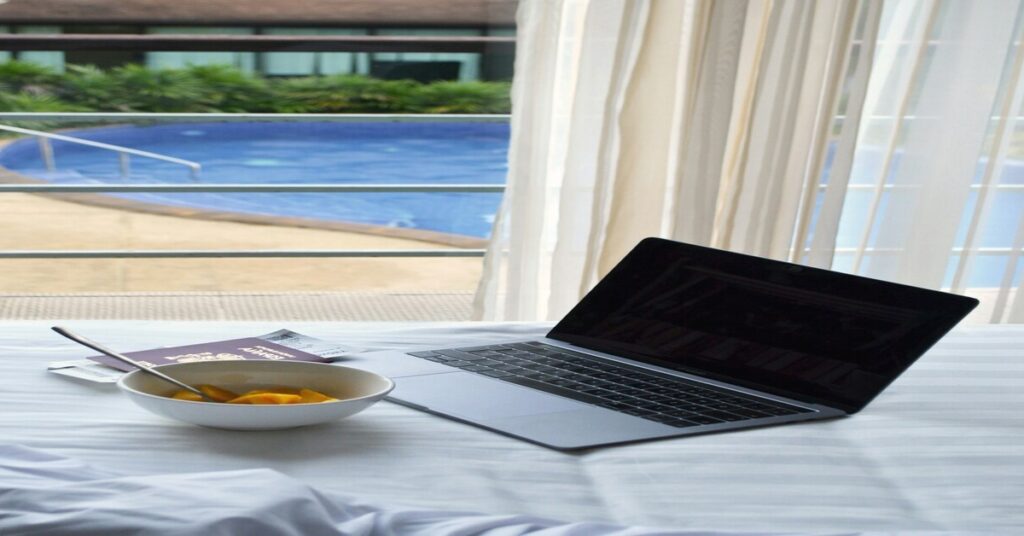 Best Portable Biometric Travel Safe for Hostel Rooms (2026) 1 Best portable biometric travel safe for hostel setups used by professional remote digital nomads to lock secure personal data